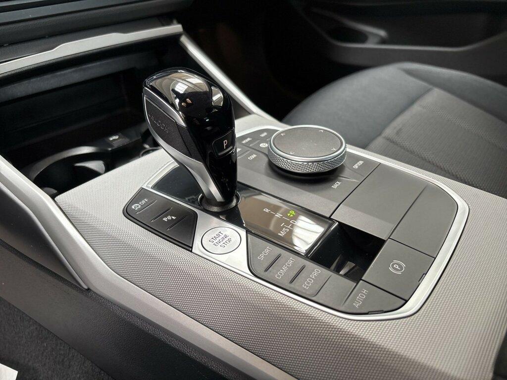 BMW Serie 3 318d mhev 48V auto
