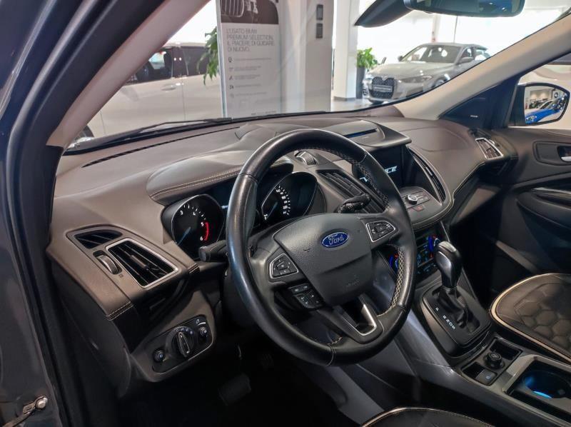 Ford Kuga 2.0 tdci Vignale s&s awd 180cv powershift my18