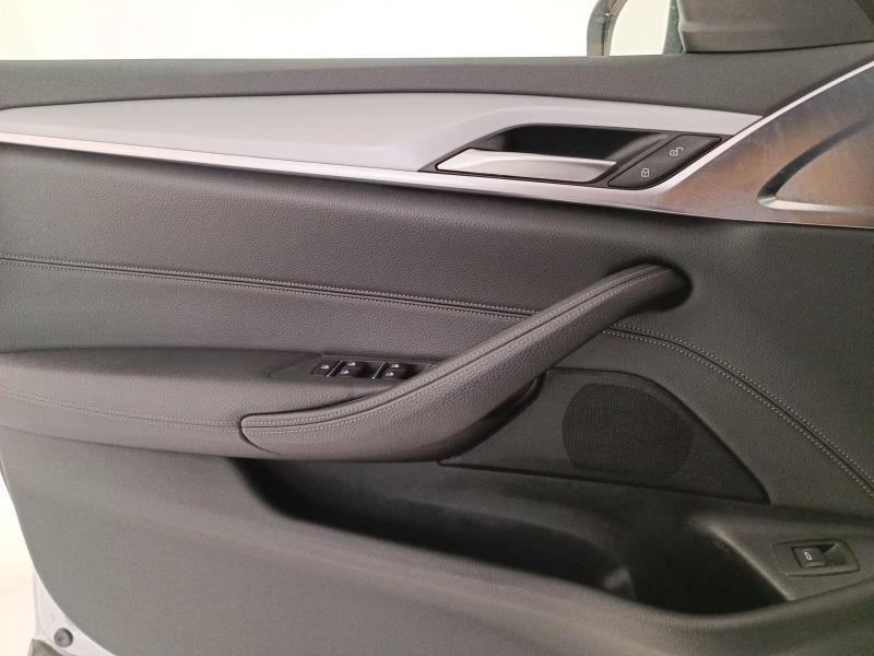 BMW Serie 5 520d Touring mhev 48V xdrive Business auto