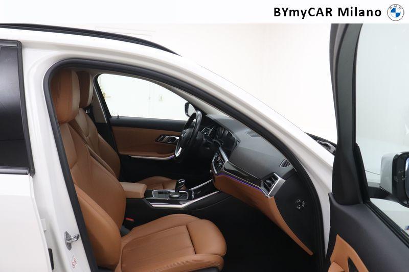 BMW Serie 3 320d Touring mhev 48V xdrive auto