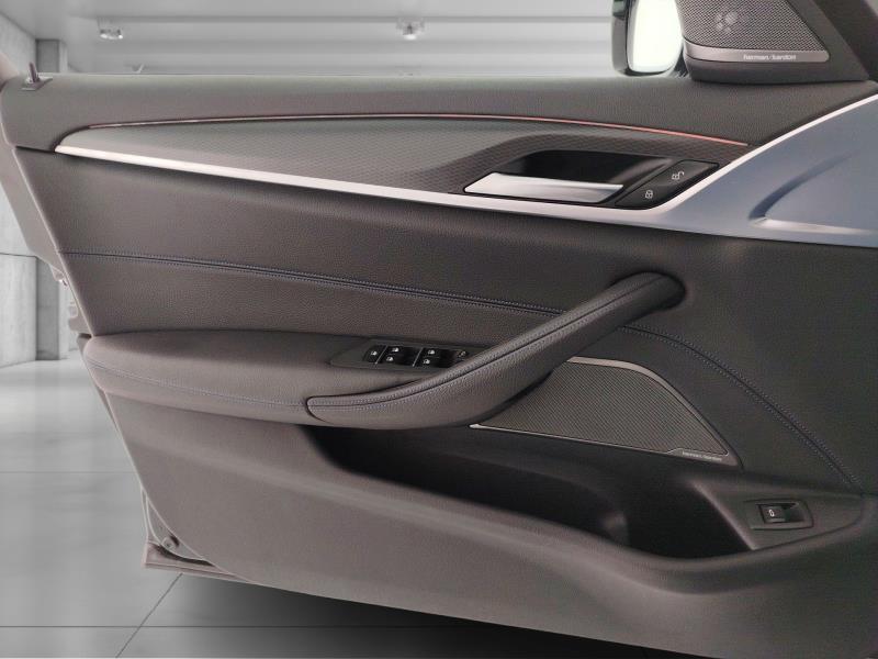 BMW Serie 5 530d Touring mhev 48V xdrive Msport auto