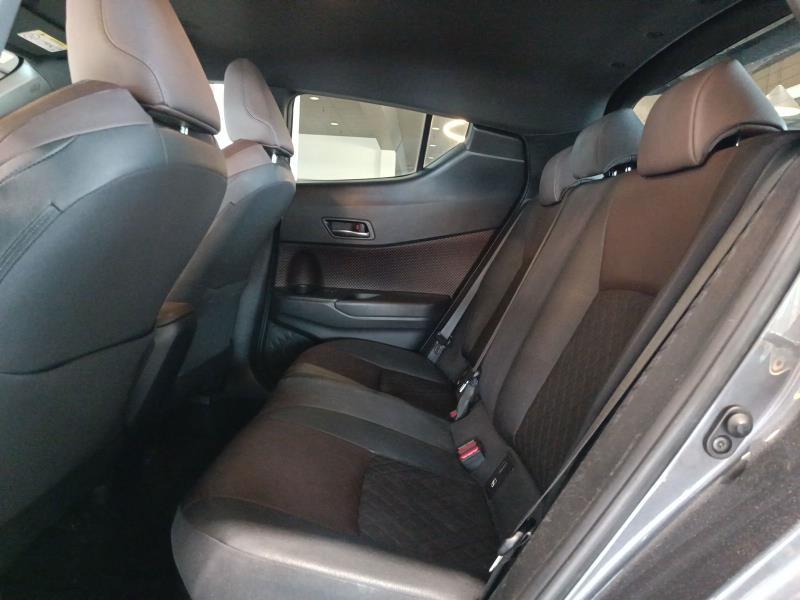 Toyota C-HR 1.8h Lounge 2wd e-cvt