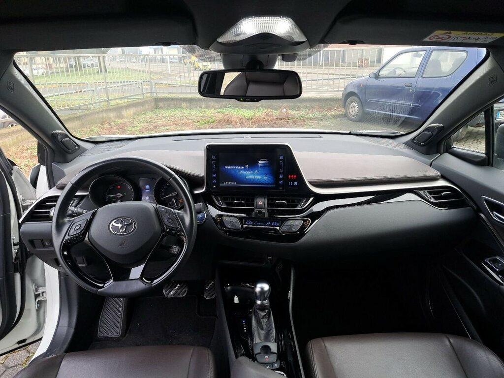 Toyota C-HR 1.8h Lounge 2wd e-cvt my18