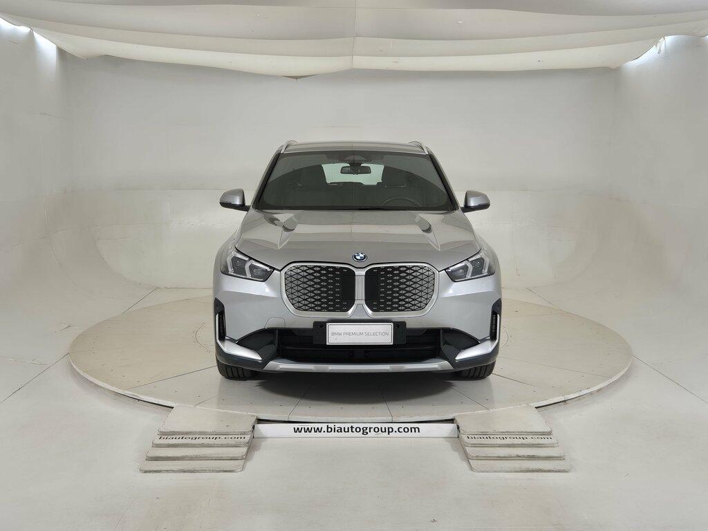 BMW iX1 edrive 20 X-Line