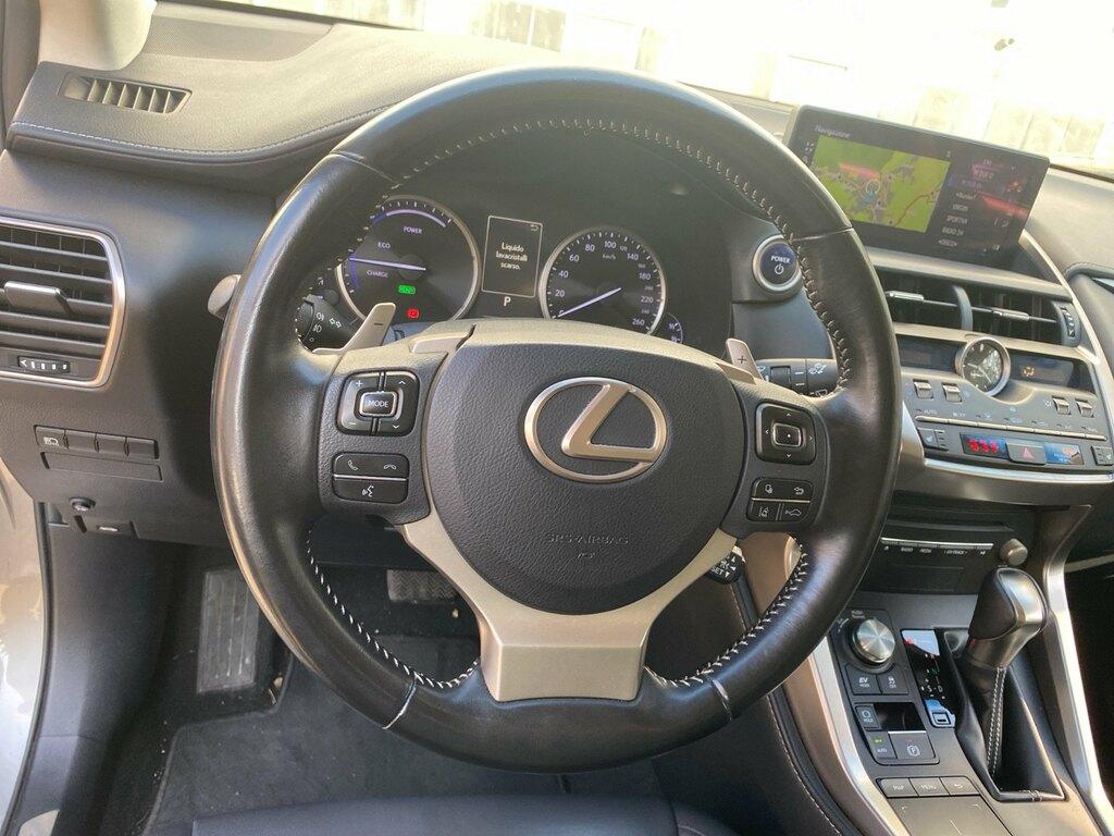 Lexus NX 300 h 2.5 Luxury 4wd cvt