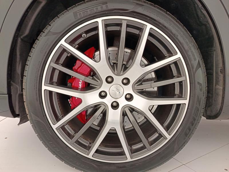 Maserati Levante 3.0 V6 430cv auto