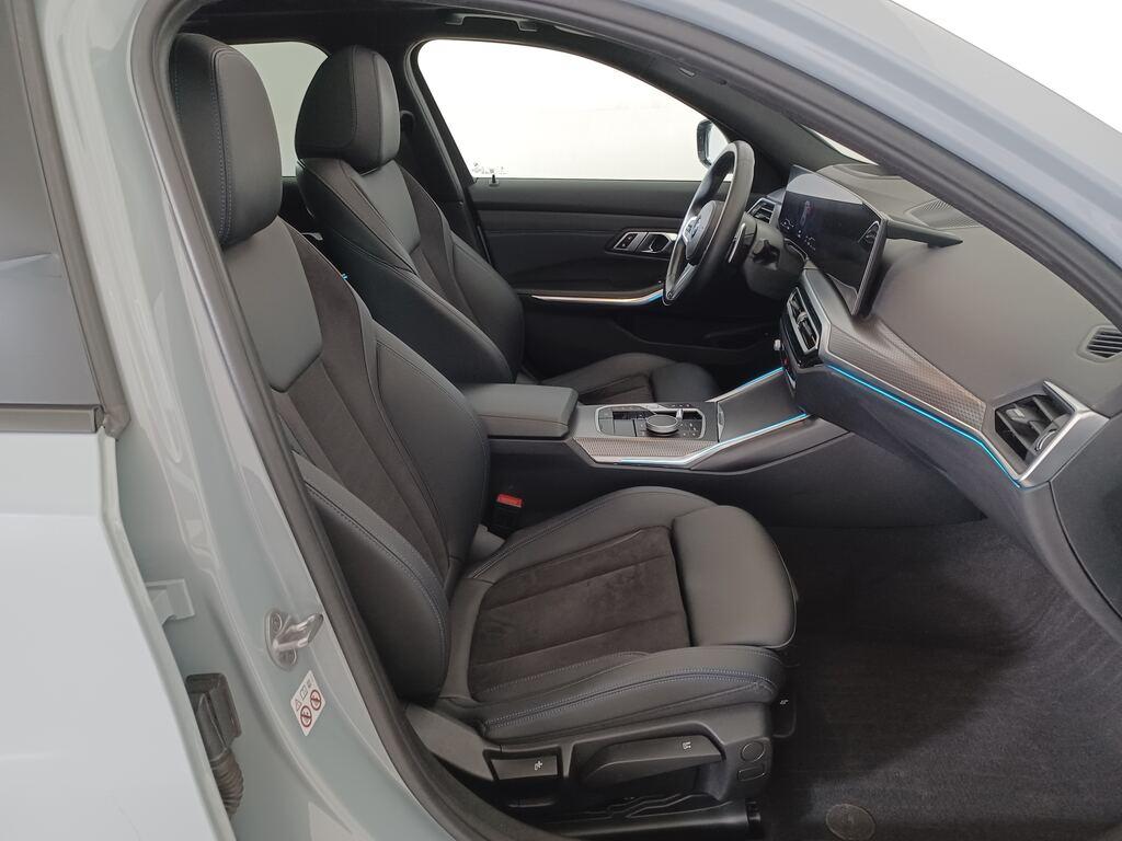 BMW Serie 3 320d Touring mhev 48V xdrive auto
