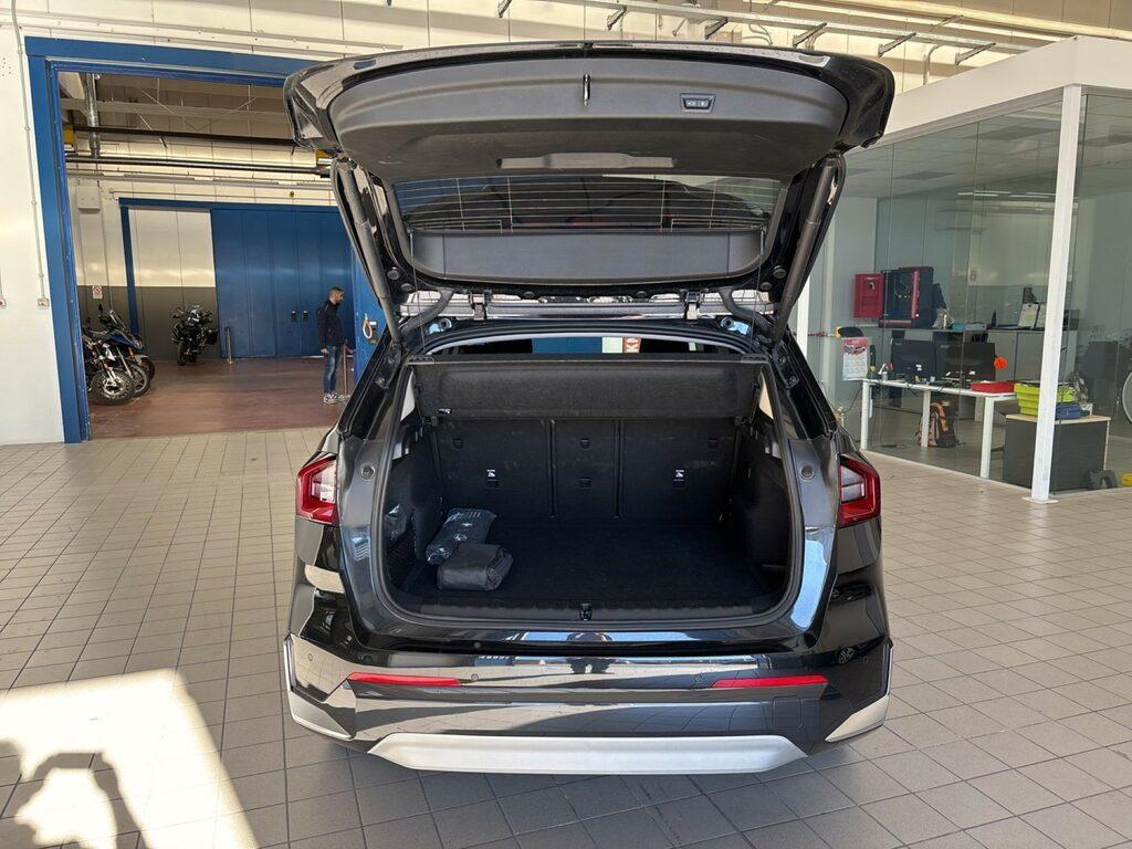 BMW iX1 edrive 20 X-Line