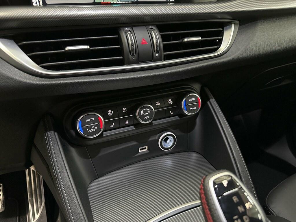 Alfa Romeo Stelvio 2.2 t Competizione Q4 210cv auto