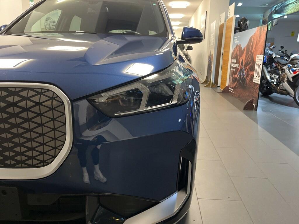 BMW iX1 edrive 20 X-Line