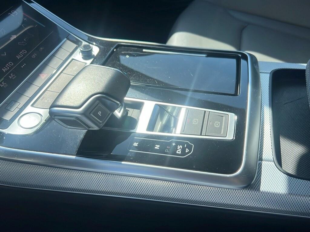Audi Q8 50 3.0 tdi mhev quattro tiptronic