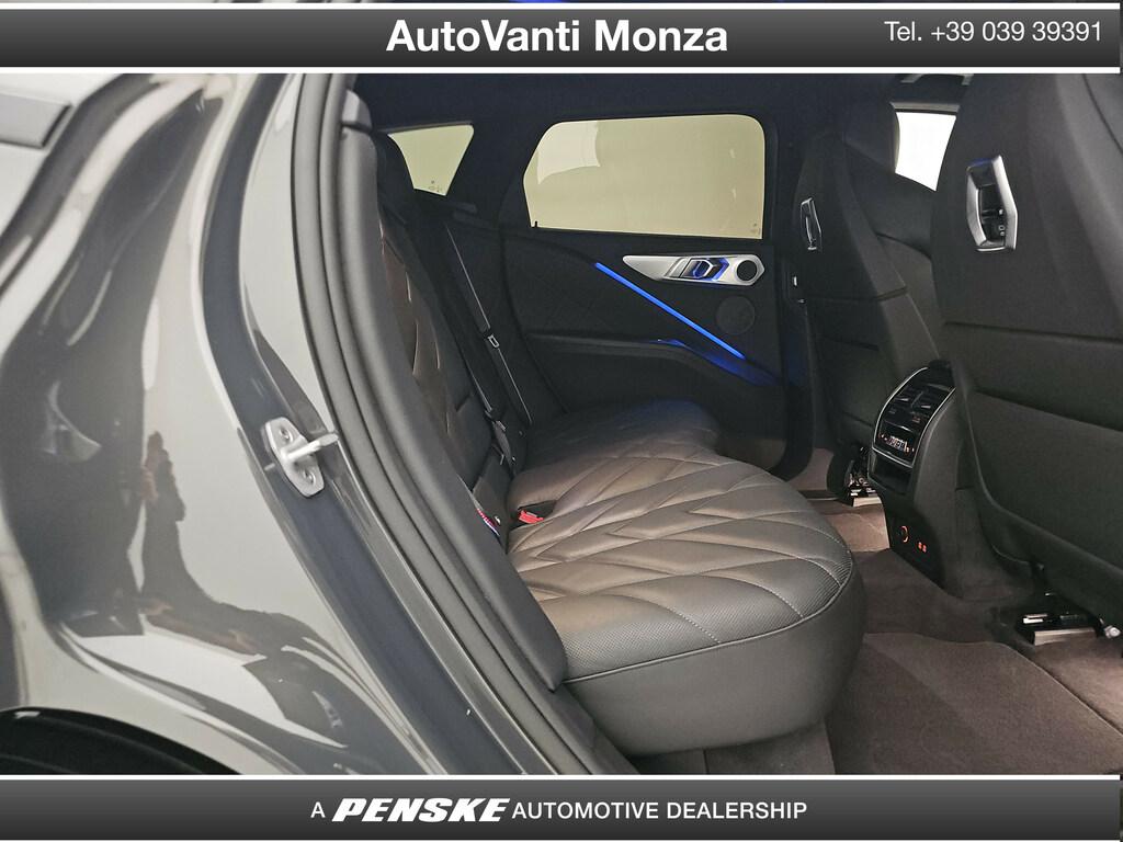 BMW XM 4.4 steptronic