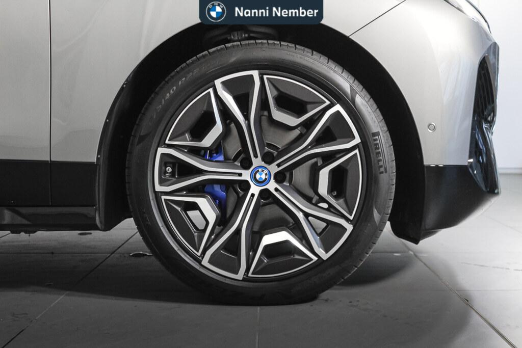 BMW iX xdrive40 pacchetto sportivo