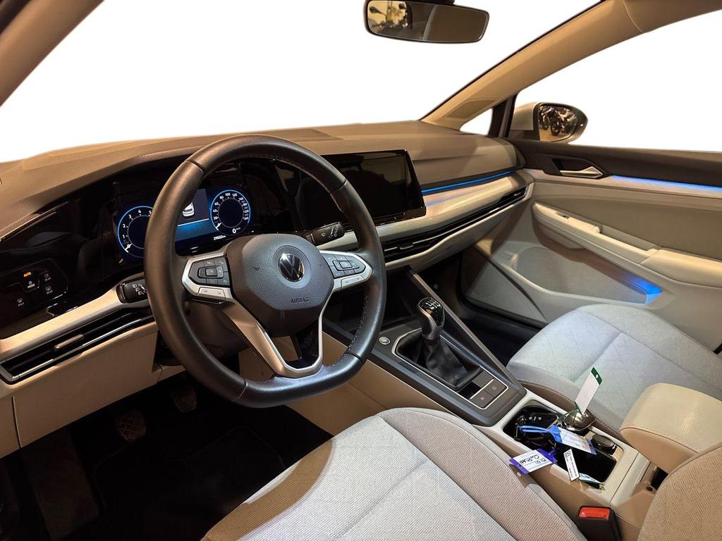 Volkswagen Golf 1.5 tgi Life 130cv