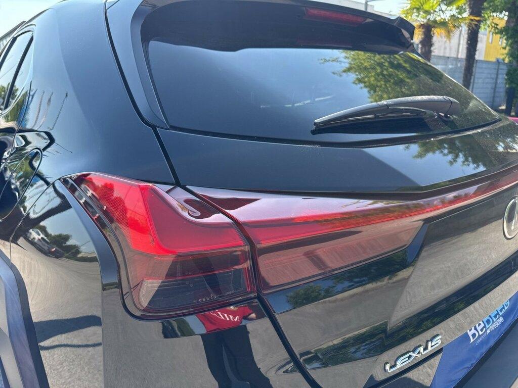 Lexus UX 250h Midnight 2wd cvt