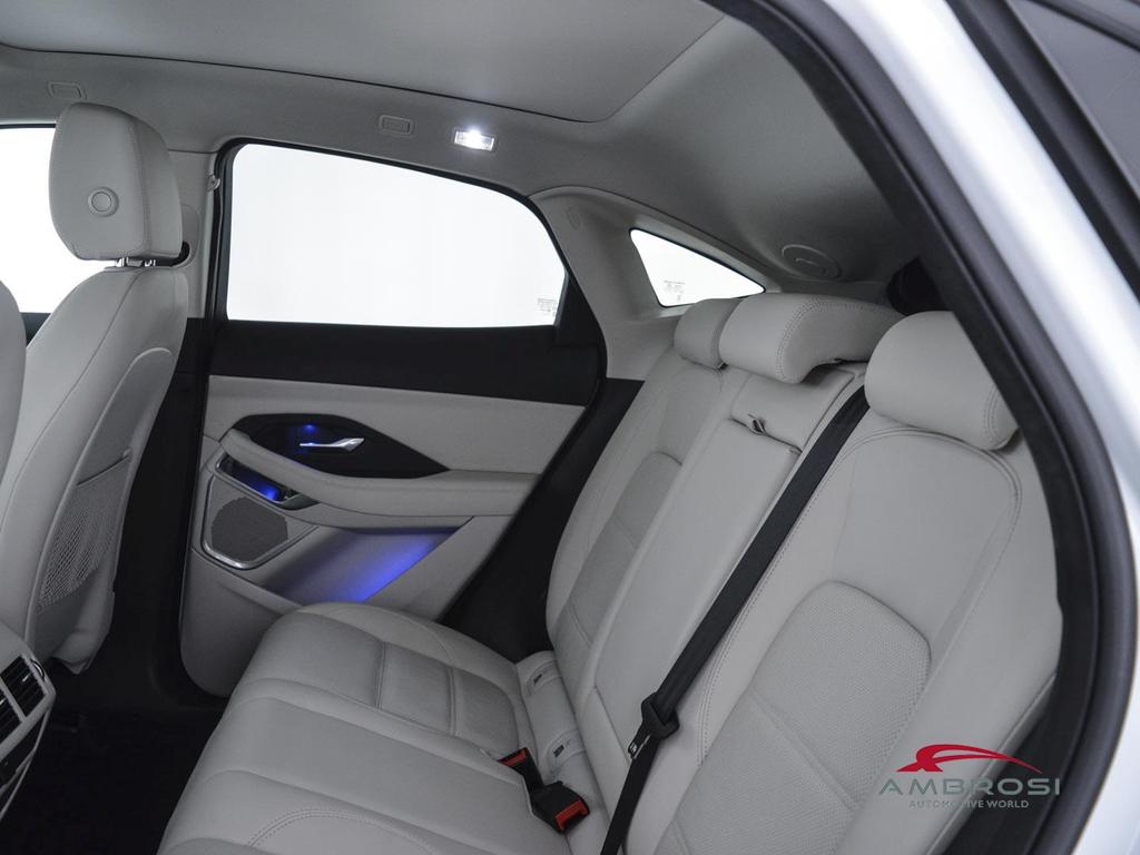 Jaguar E-Pace 2.0 D163 R-Dynamic SE awd auto