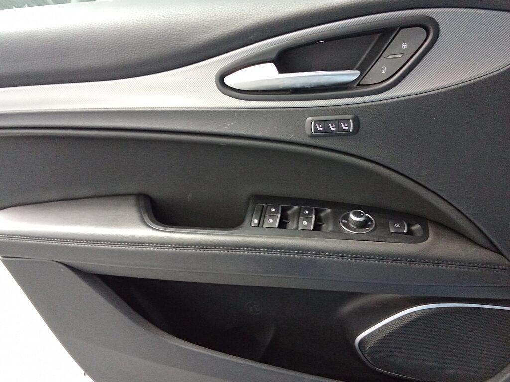 Alfa Romeo Stelvio 2.2 t Veloce Q4 210cv auto