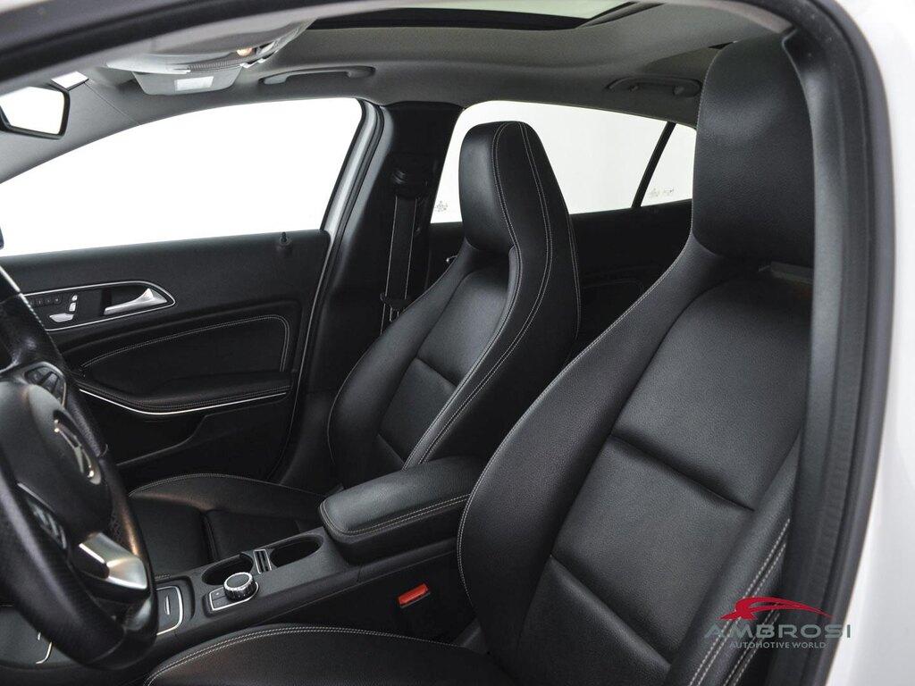 Mercedes GLA 200 d Sport auto