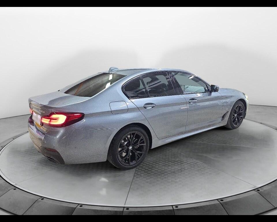 BMW Serie 5 520d mhev 48V xdrive Msport auto