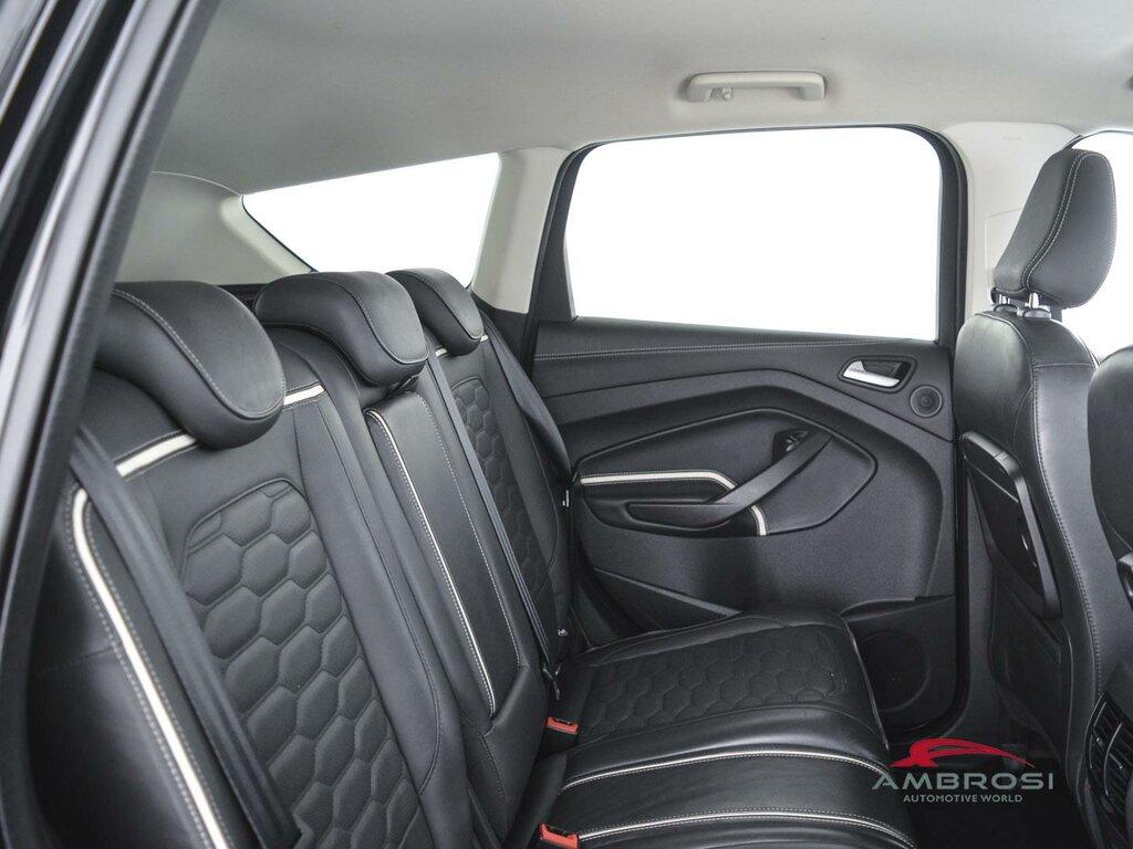 Ford Kuga 2.0 tdci Vignale s&s 2wd 150cv my18