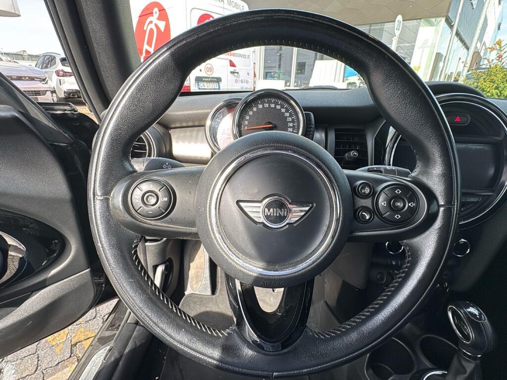 Mini Cooper D Cabrio 1.5 Cooper D Hype Auto