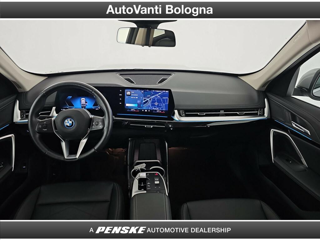 BMW iX1 edrive 20 X-Line