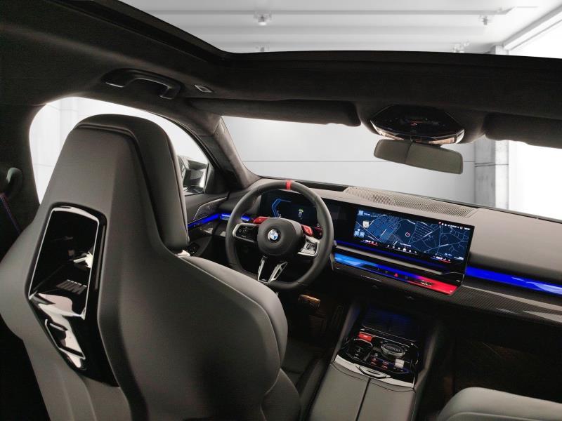 BMW M5 Touring 4.4 727cv auto