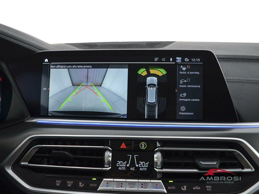 BMW X5 xdrive40d mhev 48V Msport auto