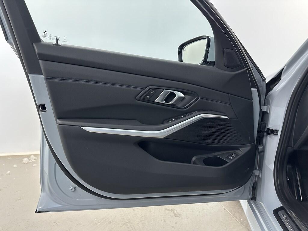 BMW Serie 3 318d Touring mhev 48V Msport auto