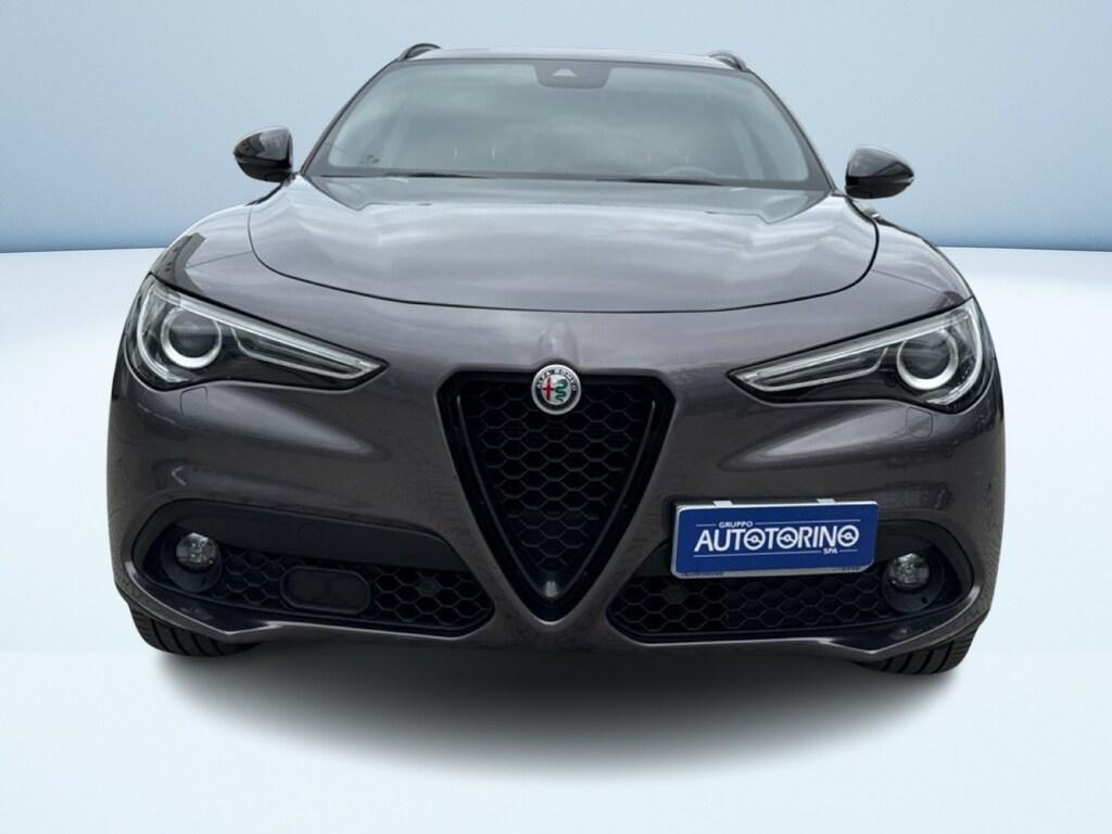 Alfa Romeo Stelvio 2.2 t Sport Tech Q4 190cv auto