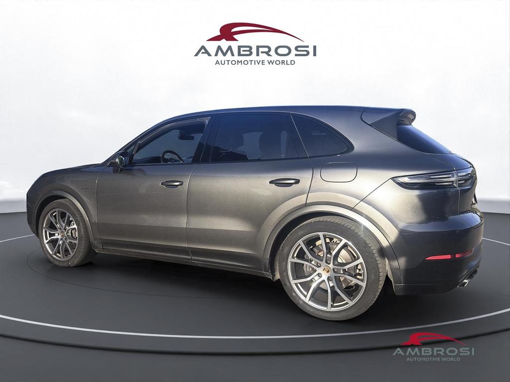 Porsche Cayenne 3.0 e-hybrid tiptronic