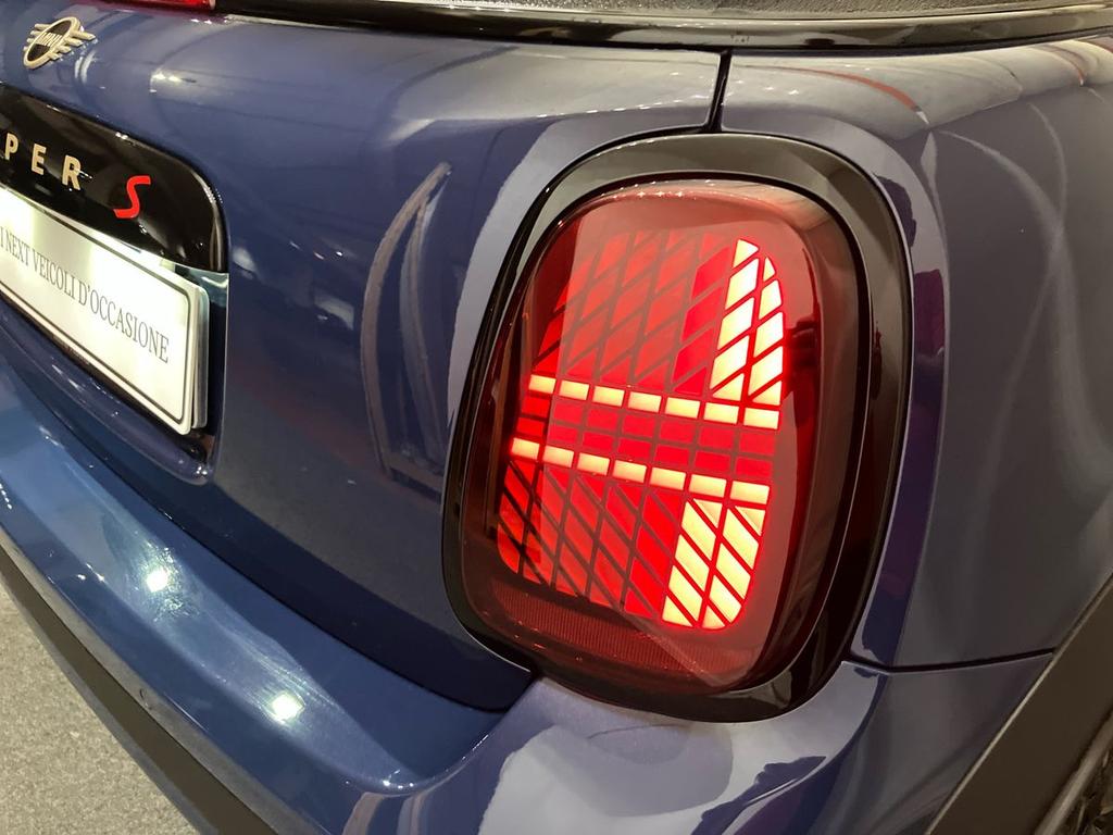 Mini Mini Cooper Cabrio 2.0 S Favoured auto