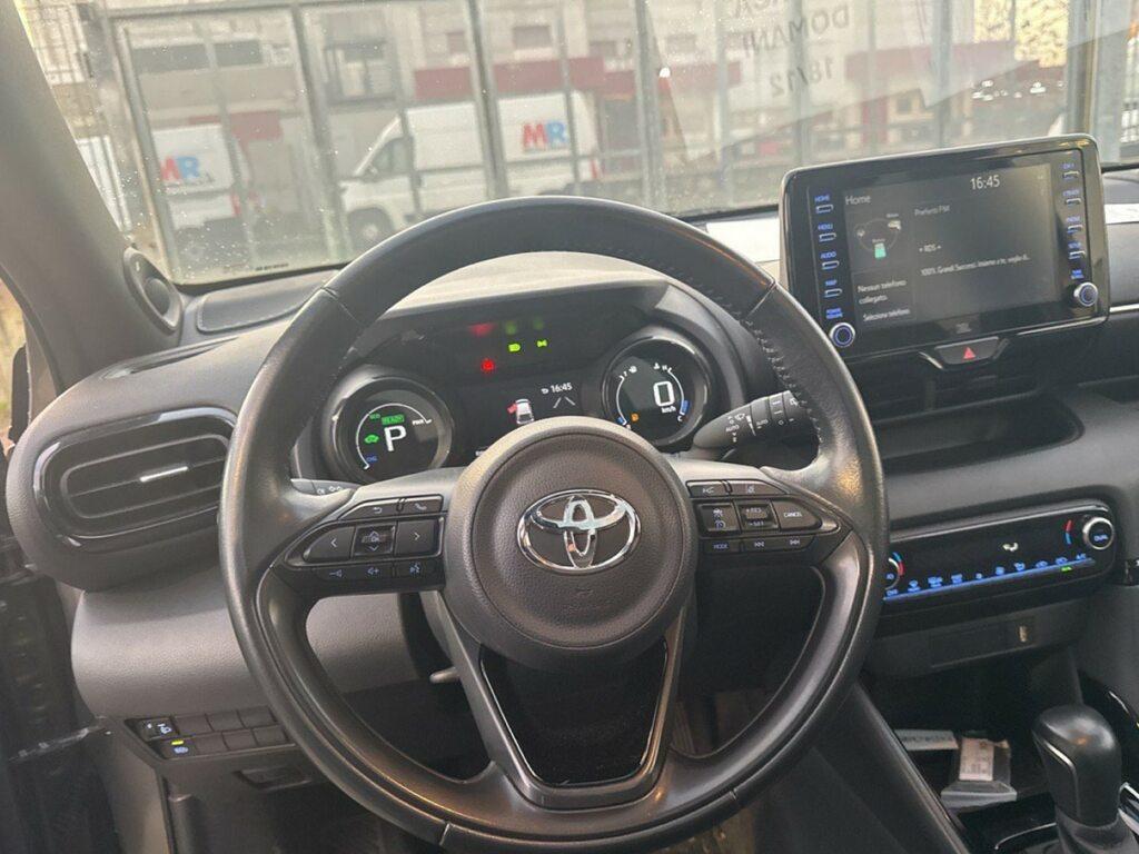 Toyota Yaris 1.5 hybrid Lounge