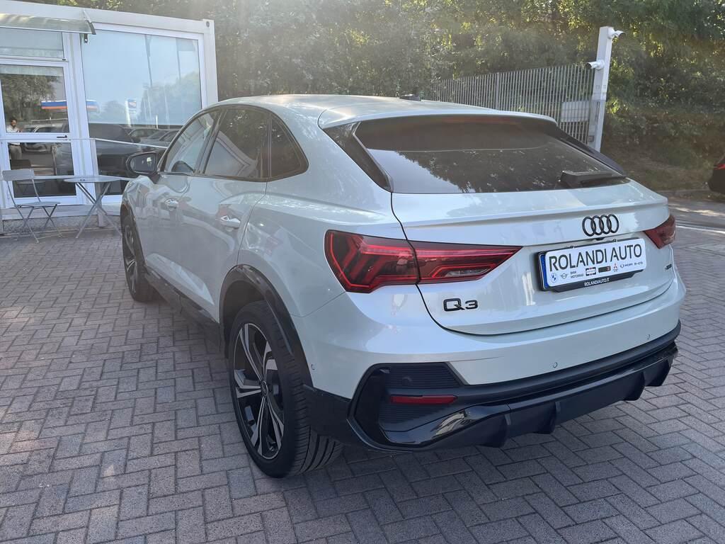 Audi Q3 Sportback 45 2.0 tfsi Identity Black quattro 245cv s.-tronic