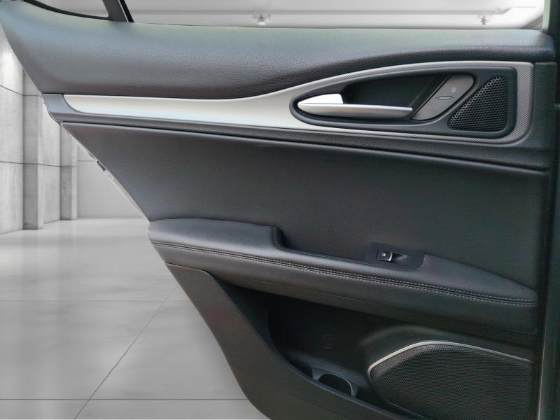 Alfa Romeo Stelvio 2.2 t Business rwd 180cv auto