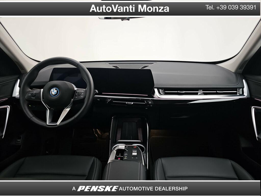 BMW iX1 edrive 20 X-Line