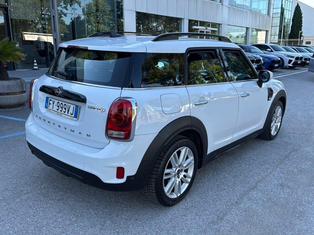 Mini Cooper D Countryman 2.0 TwinPower Turbo Cooper D Boost Steptronic