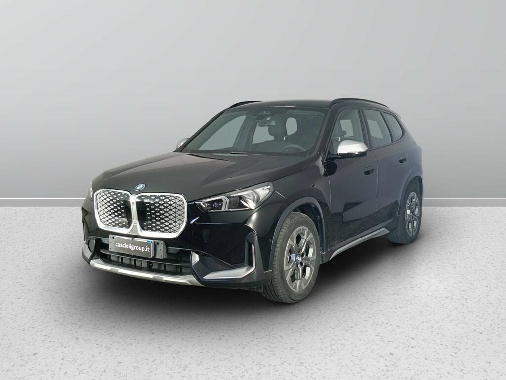 BMW iX1 edrive 20 X-Line