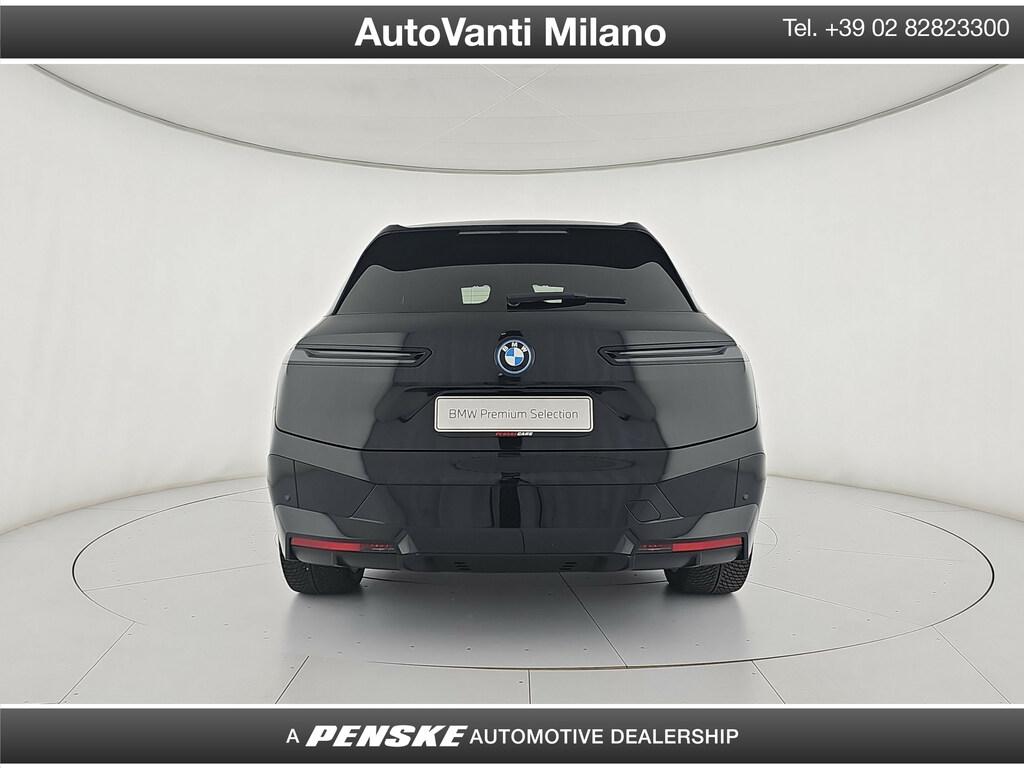 BMW iX xdrive40 pacchetto sportivo