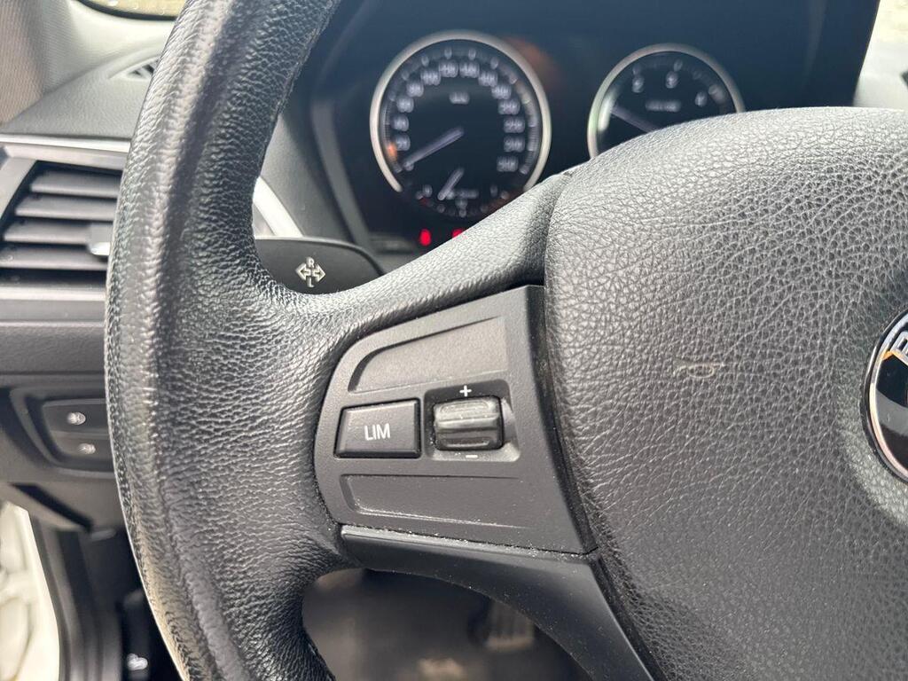 BMW Serie 1 116d Digital Edition 5p auto