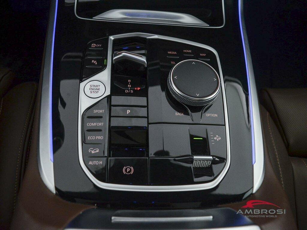 BMW X7 xdrive40d mhev 48V auto 7p.ti