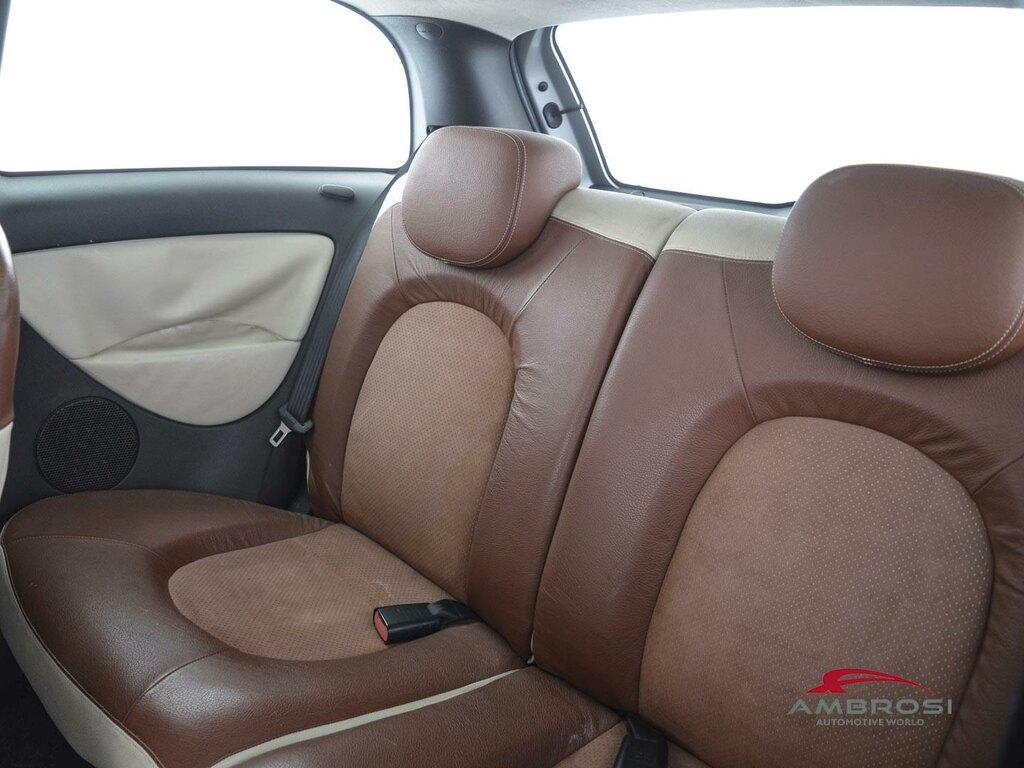 Lancia Ypsilon 1.3 mjt 16v Oro Bianco 90cv