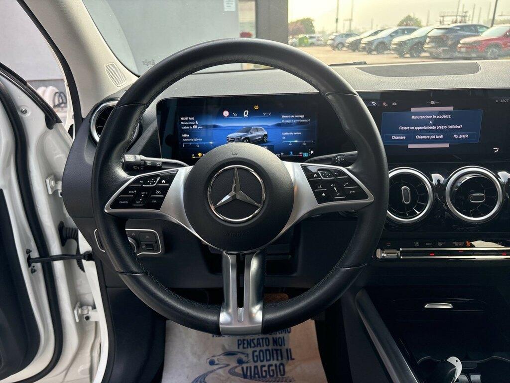 Mercedes GLA 180 d Progressive Advanced auto