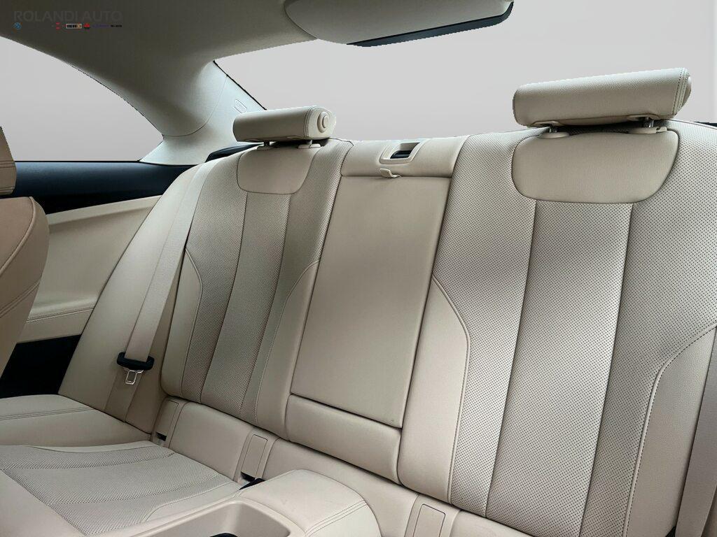 BMW Serie 2 220d Coupe mhev 48V auto