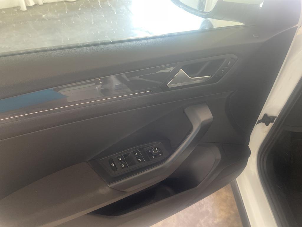 Volkswagen T-Roc 1.0 tsi Advanced