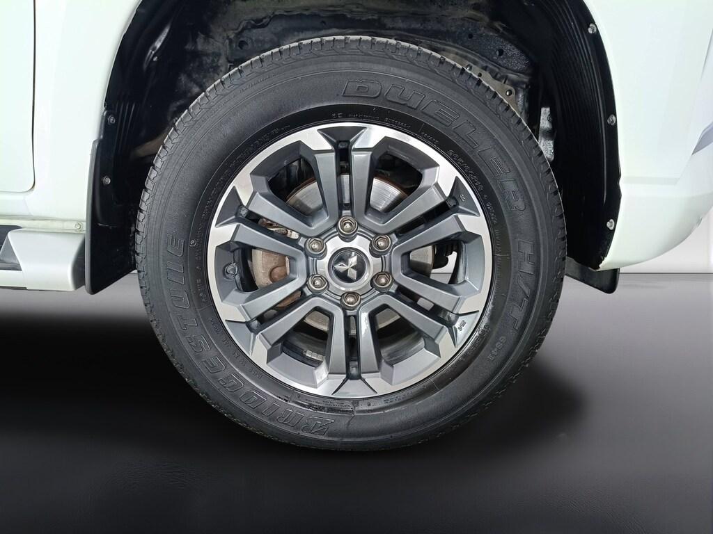Mitsubishi L200 d.cab 2.3d Intense 4wd 150cv