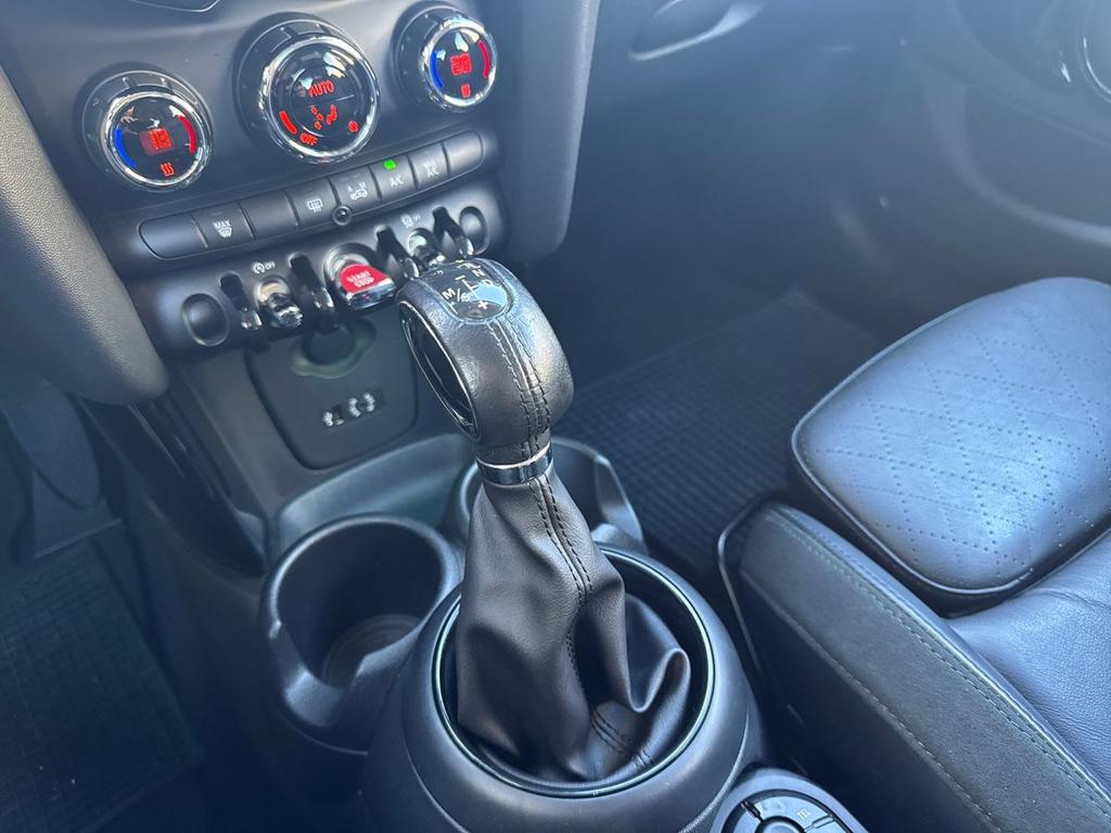 Mini Cooper D 1.5 D Cooper D Business XL Auto