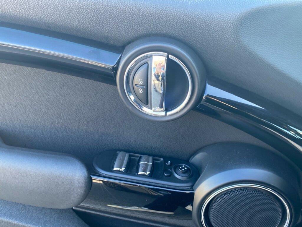 Mini Cooper D Cabrio 1.5 Cooper D