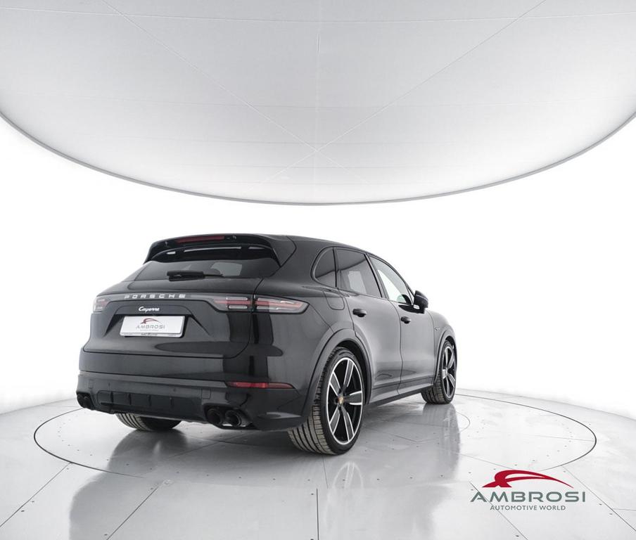 Porsche Cayenne 3.0 e-hybrid tiptronic