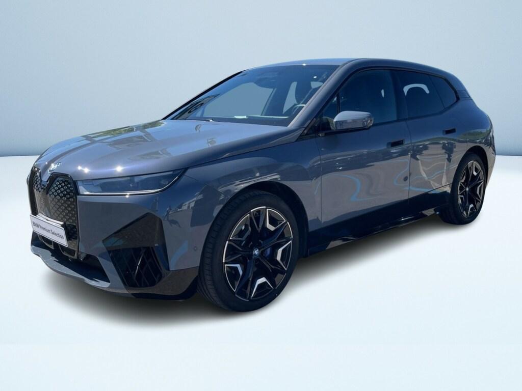BMW iX xdrive40 pacchetto sportivo